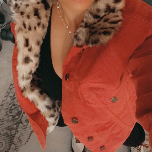 PAM & GELA FAUX FUR LINED CORDUROY TRUCKER JACKET - Picture 16 of 16